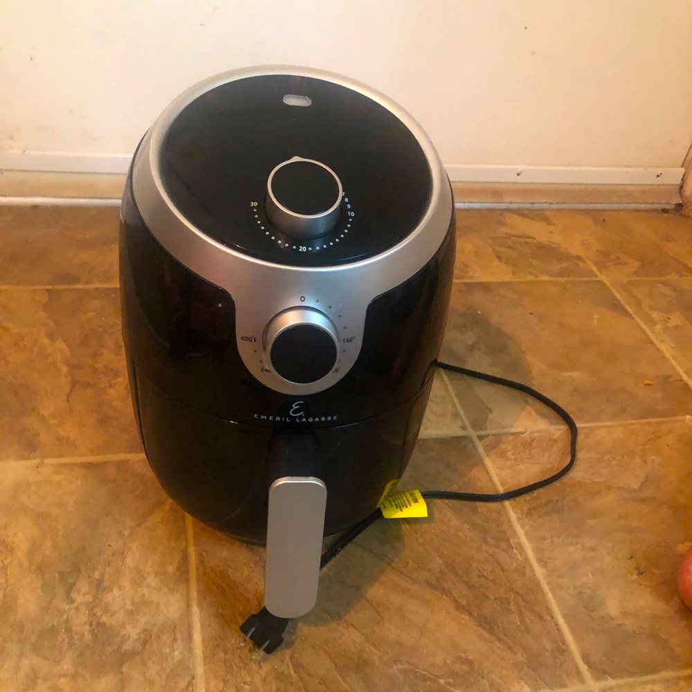 Basically new air fryer